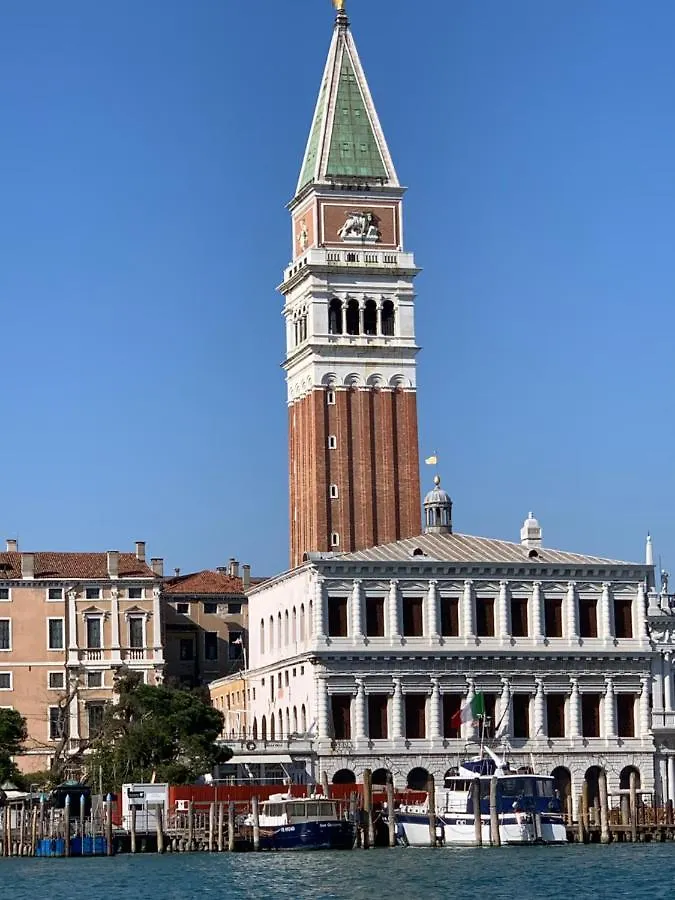 The Wolf House Hotel Venice 0*,