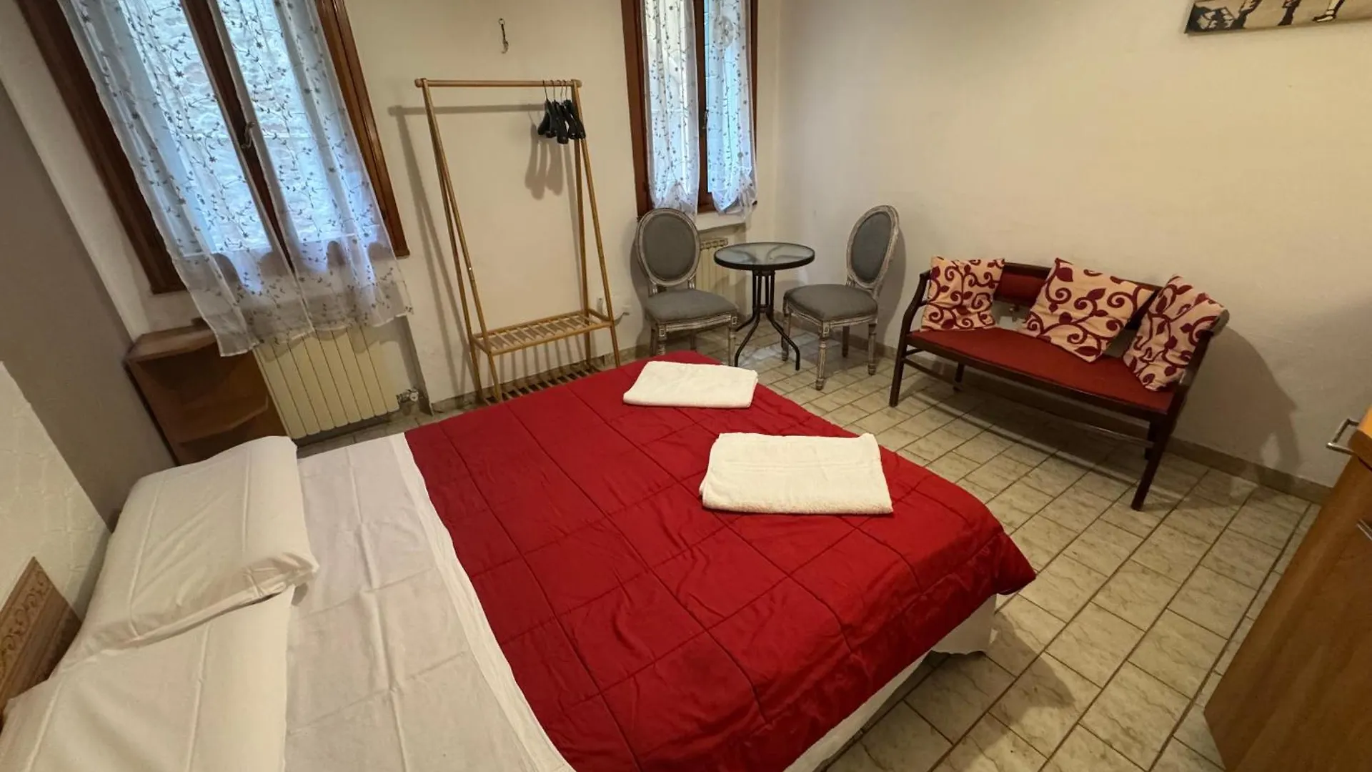 Inn The Wolf House Hotel Venice Italy