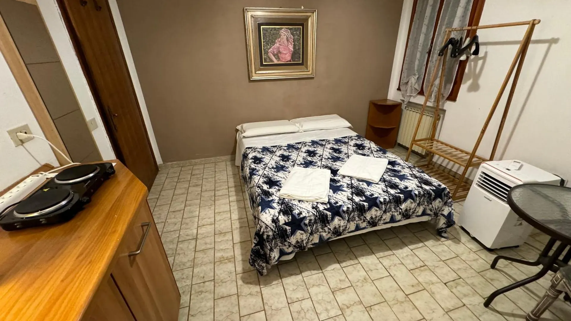 Inn The Wolf House Hotel Venice Italy